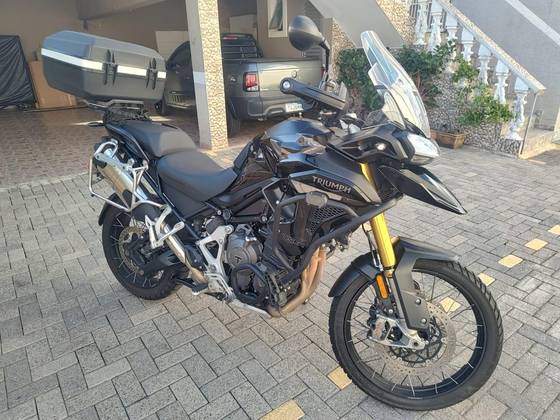 TRIUMPH TIGER 1200 BLACK EDITION TRIUMPH TIGER 1200 BLACK EDITION